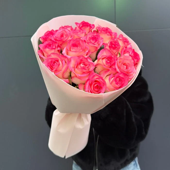 19 роз Джумилия 50 см